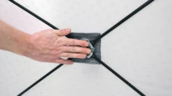 Outwell Parton Windscreen 2024 -Outwell Zone 111436 PartonWindscreen Featurephoto5