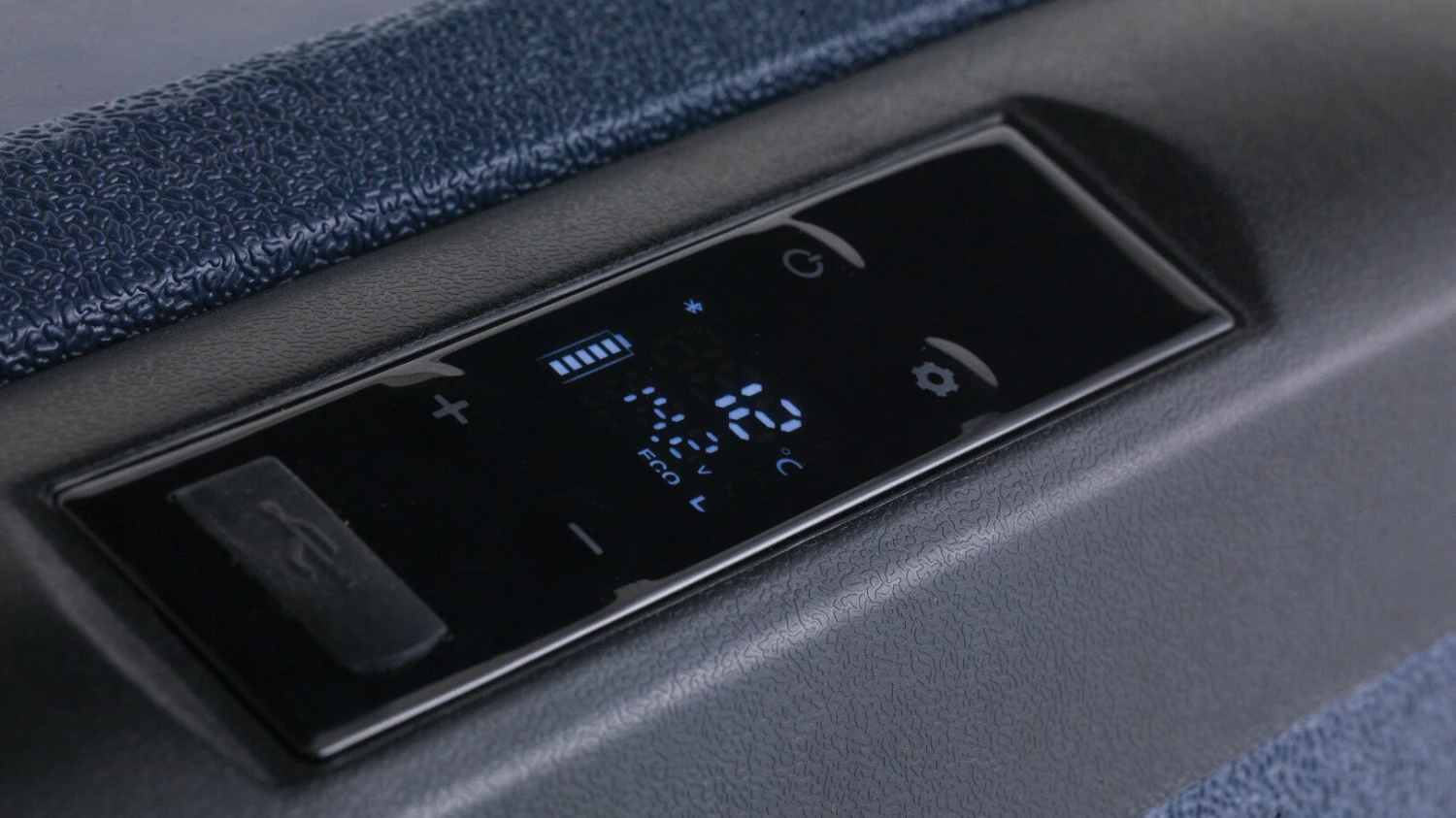 Outwell Arctic Chill 40L Compressor Cooler 2024 13 Outwell Arctic Chill 40L Compressor Cooler 2024 - Image 11