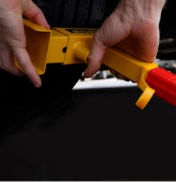 Streetwize Easy Fit Wheel Clamp -Outwell Zone image eefd54a7 490a 4274 951c a881507861b3