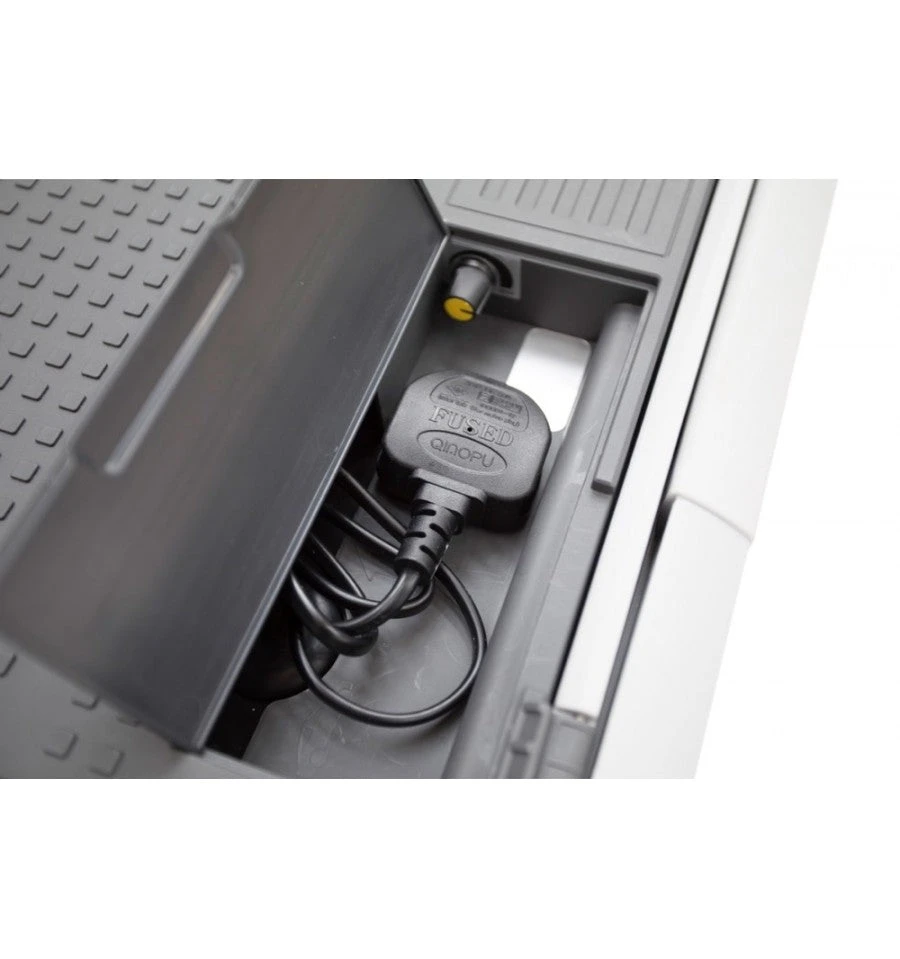 Vango E-Pinnacle 30L Coolbox Grey 7 Vango E-Pinnacle 30L Coolbox Grey - Image 5